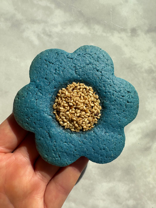 Blue Sesame Flower Cookies